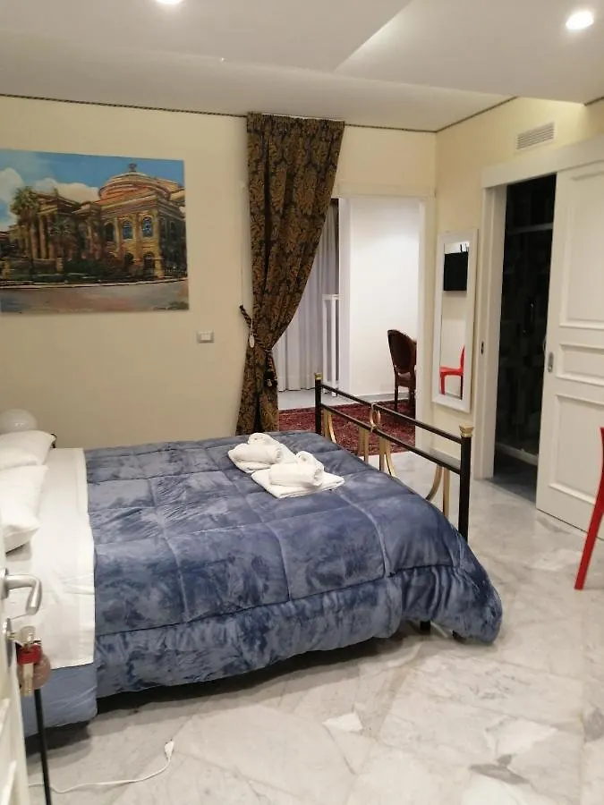 Kapszulahotel Federico 70 Rubino Family Hotel Palermo